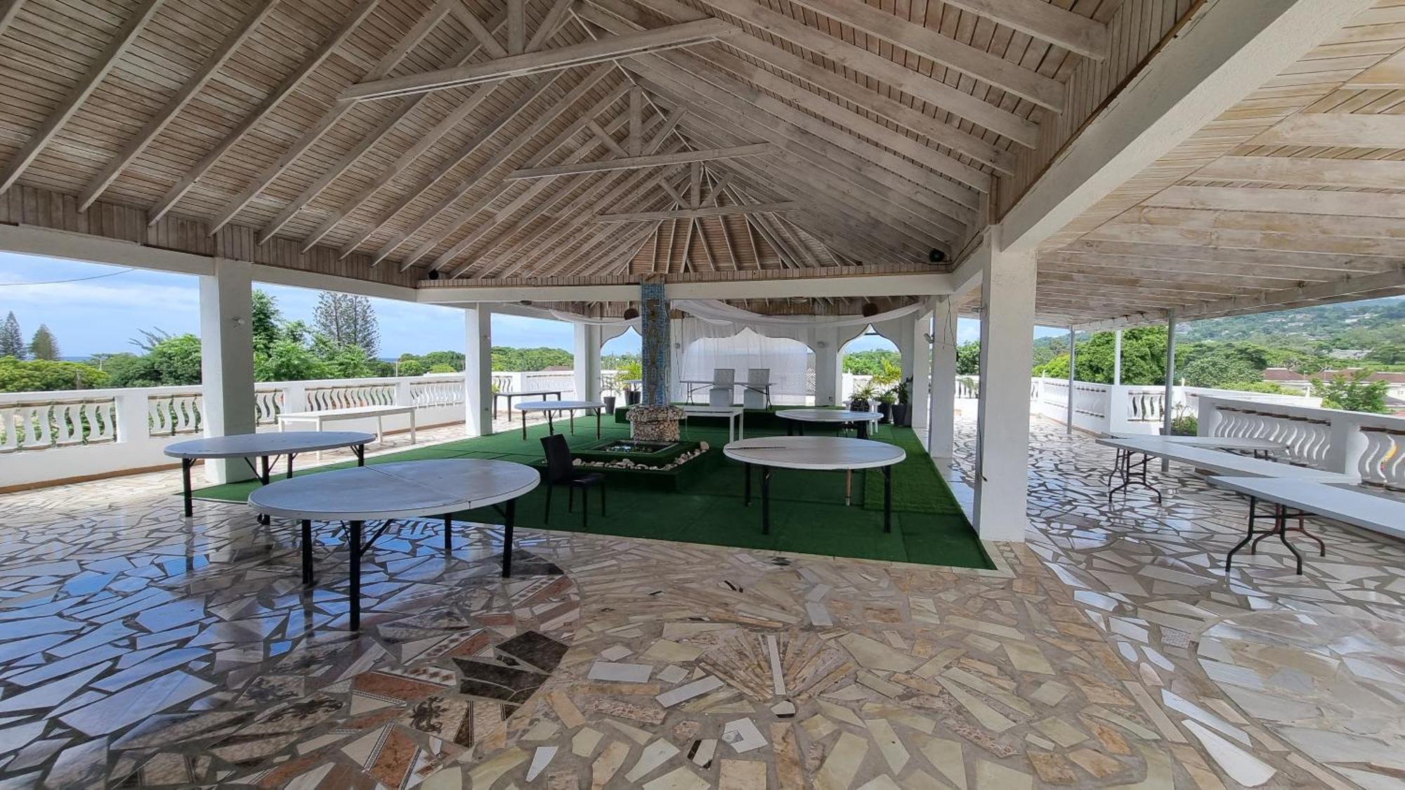 Little Savoy Guest House New Runaway Bay Exterior foto